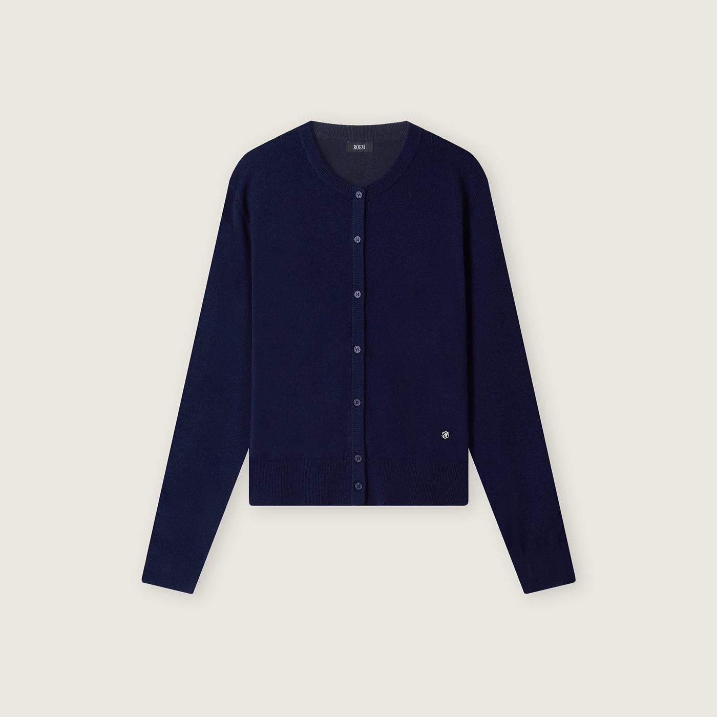 편하게 입기 좋은 로엠 캐시미어 가디건, 지금 바로 만나보세요!