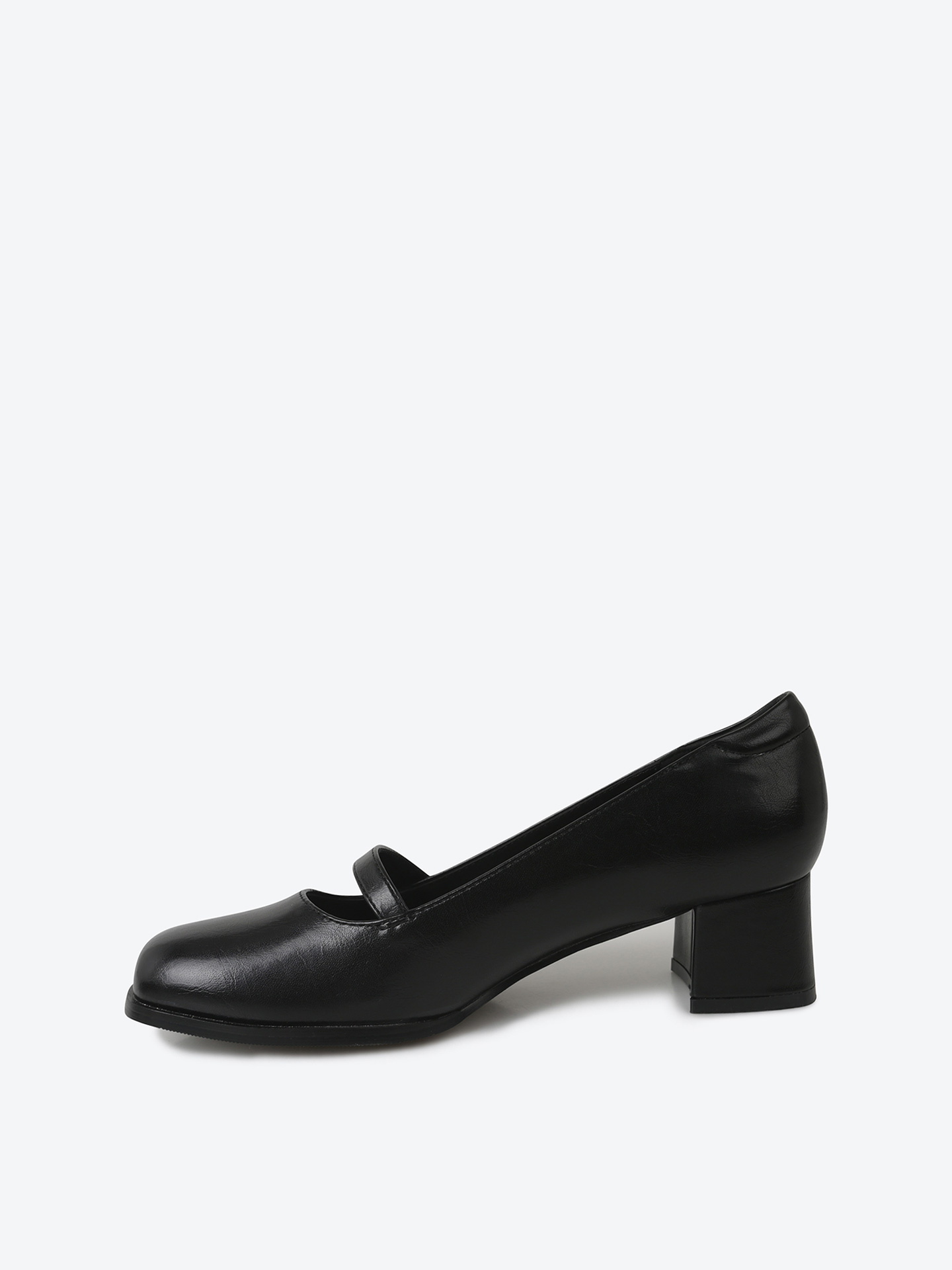 일상 속 편안함과 세련됨을 동시에! 스윗버튼 메리제인 펌프스 추천