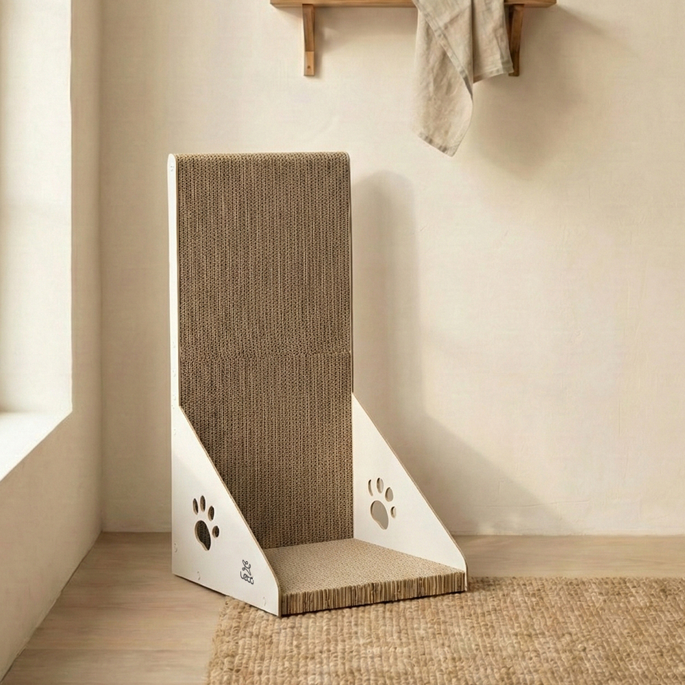 집에서 고양이와 함께하는 즐거운 시간! 대형 원목 수직 스크래쳐 추천