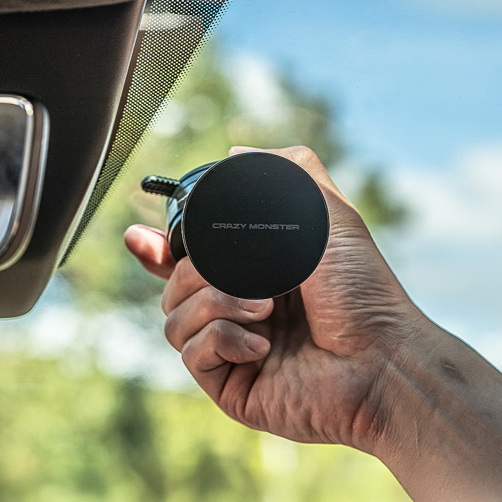 차량에서 스마트폰을 더 편하게! 맥세이프 거치대 추천