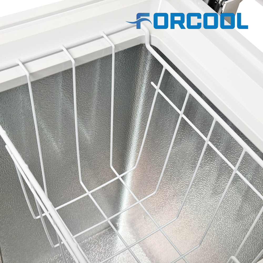 작고 슬림한 냉동고로 냉장고 공간을 효율적으로 활용하세요!