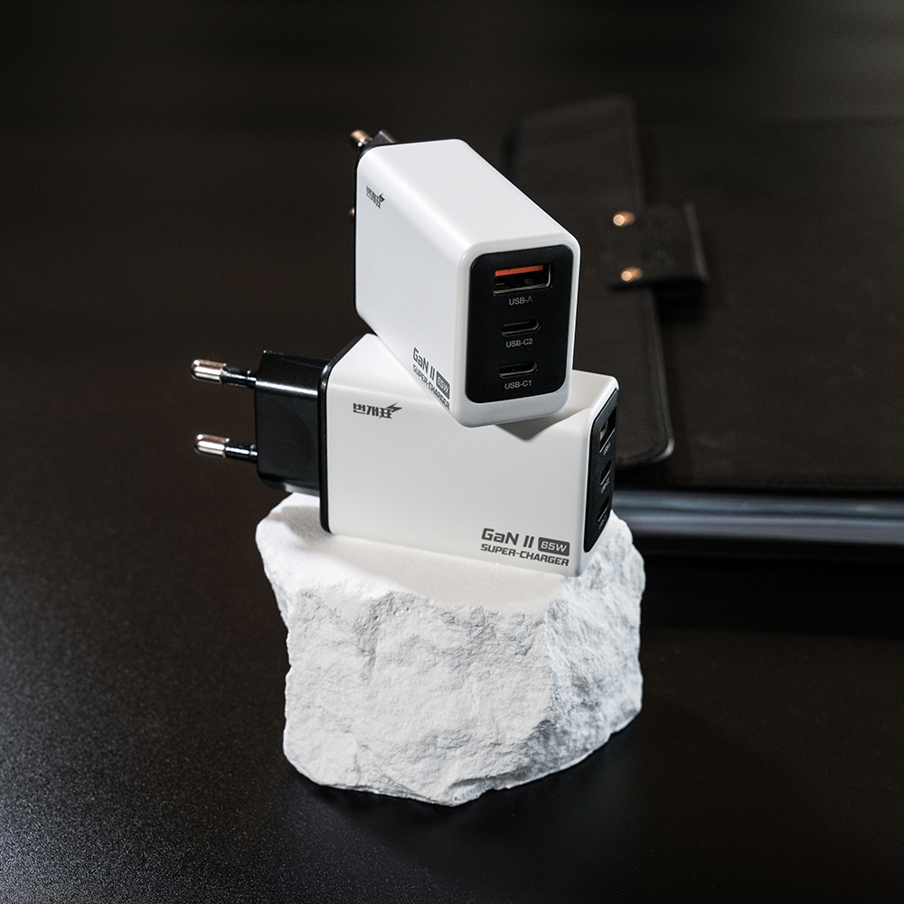 쉽고 빠른 충전! 65W 멀티 PD 고속 충전기 추천