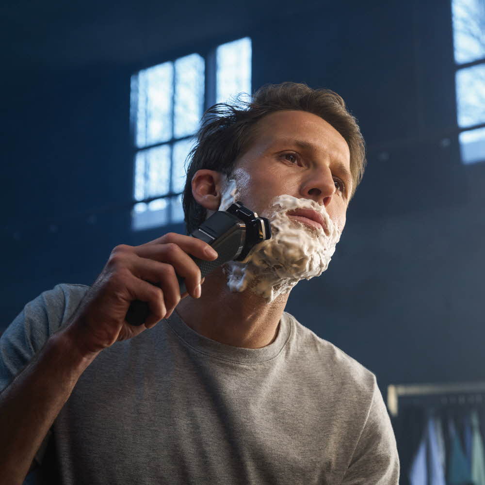 일상에서 편하게 사용하는 필립스 전기면도기, SkinIQ 7000으로 깔끔하게!