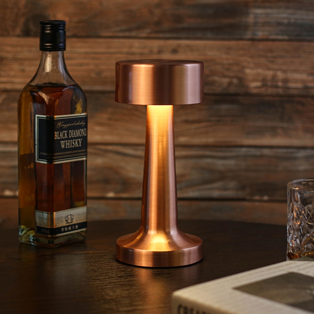 침실 분위기를 한층 더 아늑하게 만들어주는 무선 스탠드 조명 추천