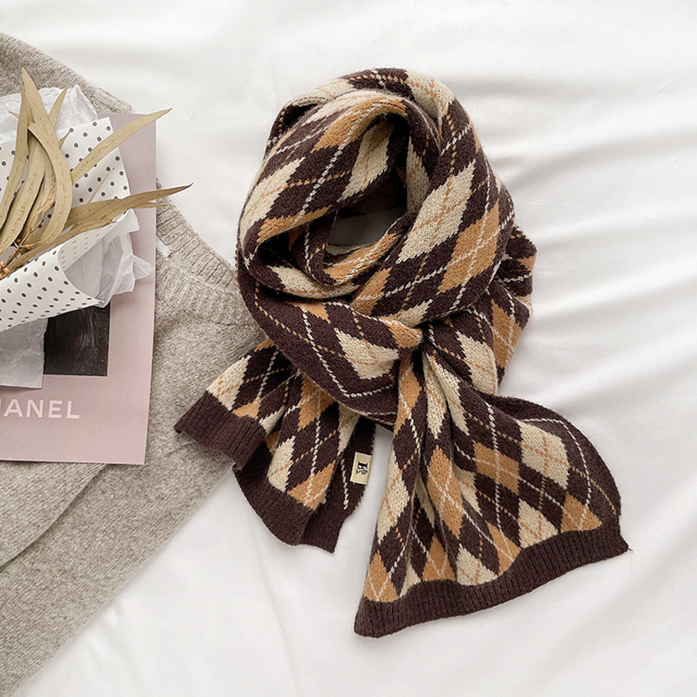 따뜻하고 멋스럽게! 남녀 모두 좋아하는 체크 울 머플러 추천