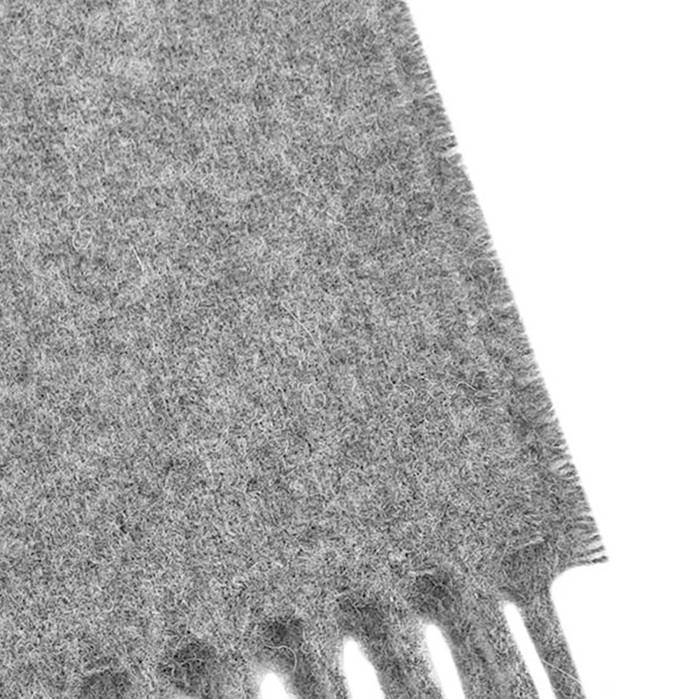 포근하고 세련된 남녀공용 울 목도리, 포니 디자인으로 따뜻하게 연출하세요