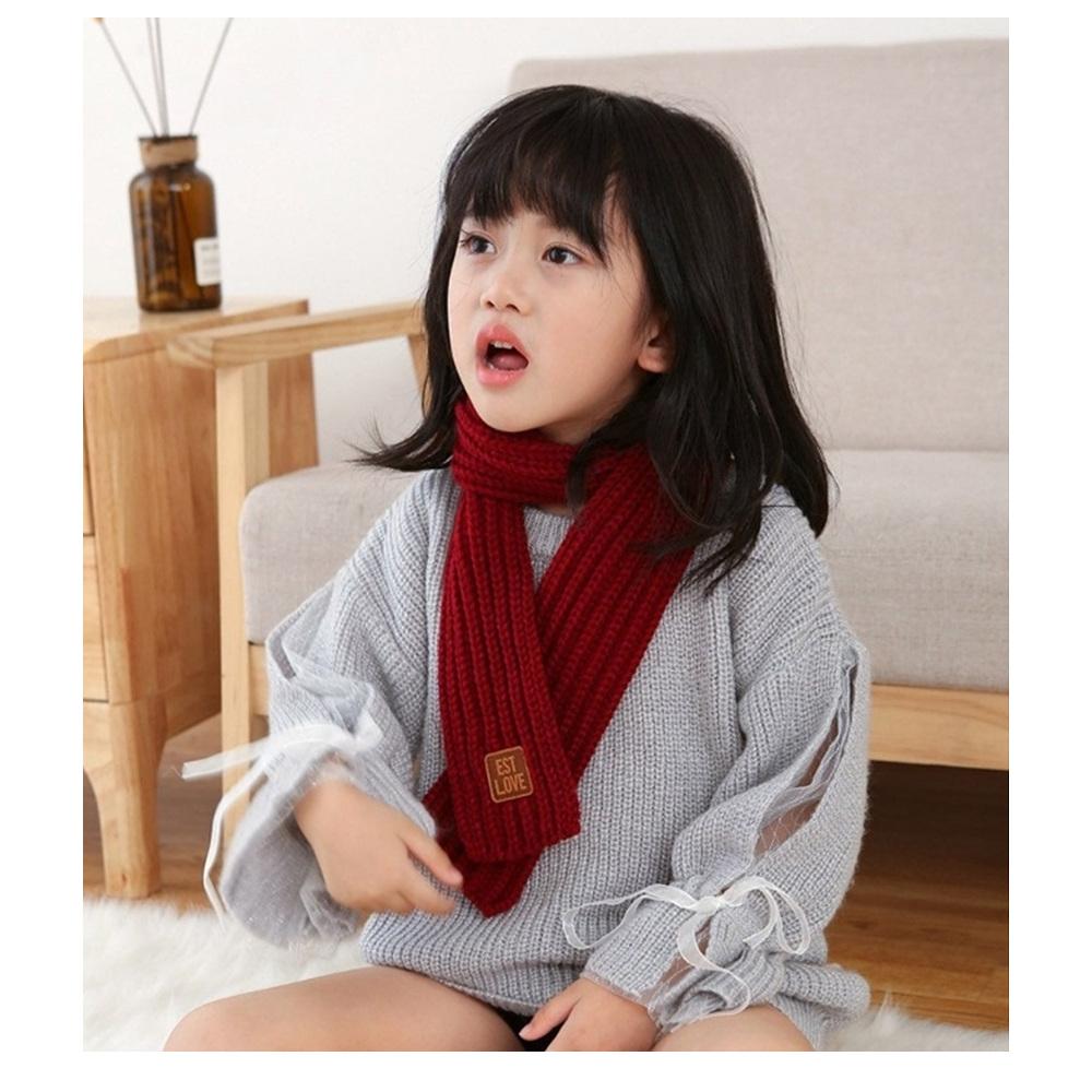 남성용 가볍고 따뜻한 손뜨개 숏 목도리 추천