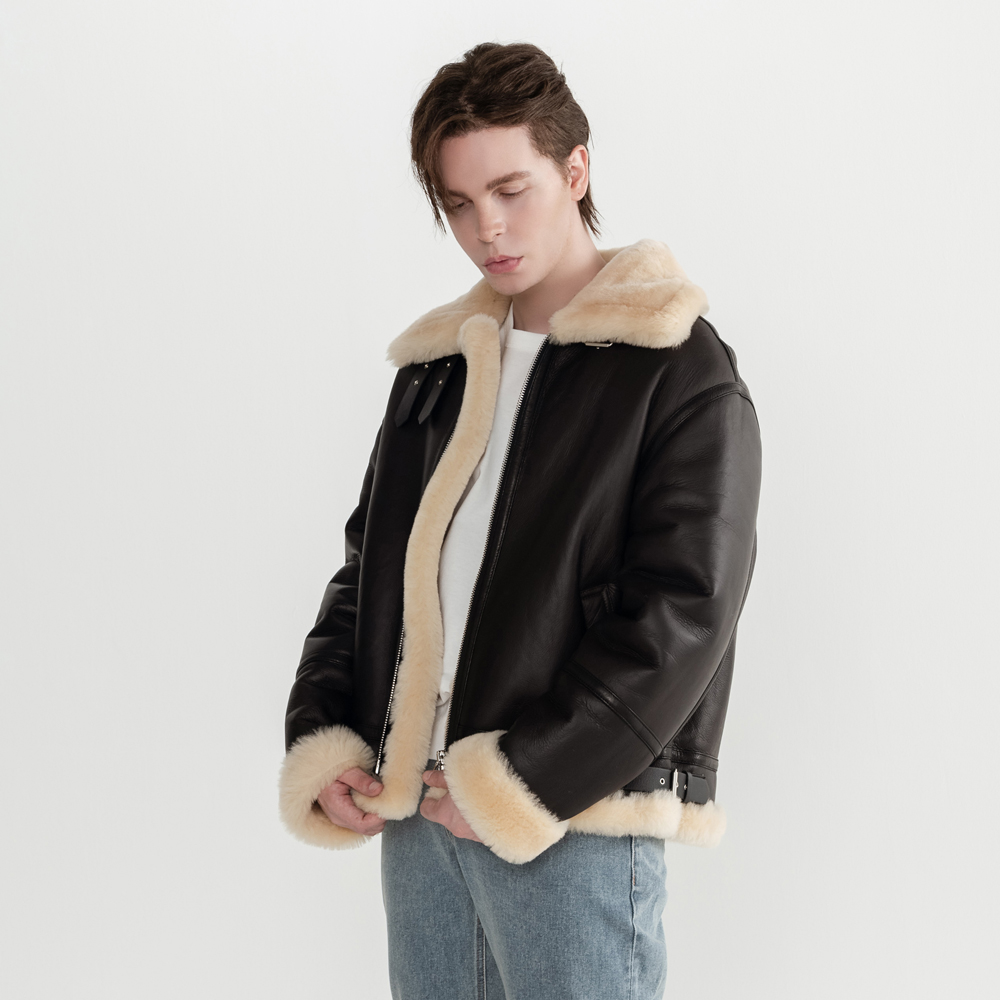 이태원포스트의 멋진 양털 양가죽 무스탕, 편안하면서도 스타일리시하게 입기 좋은 남성 자켓