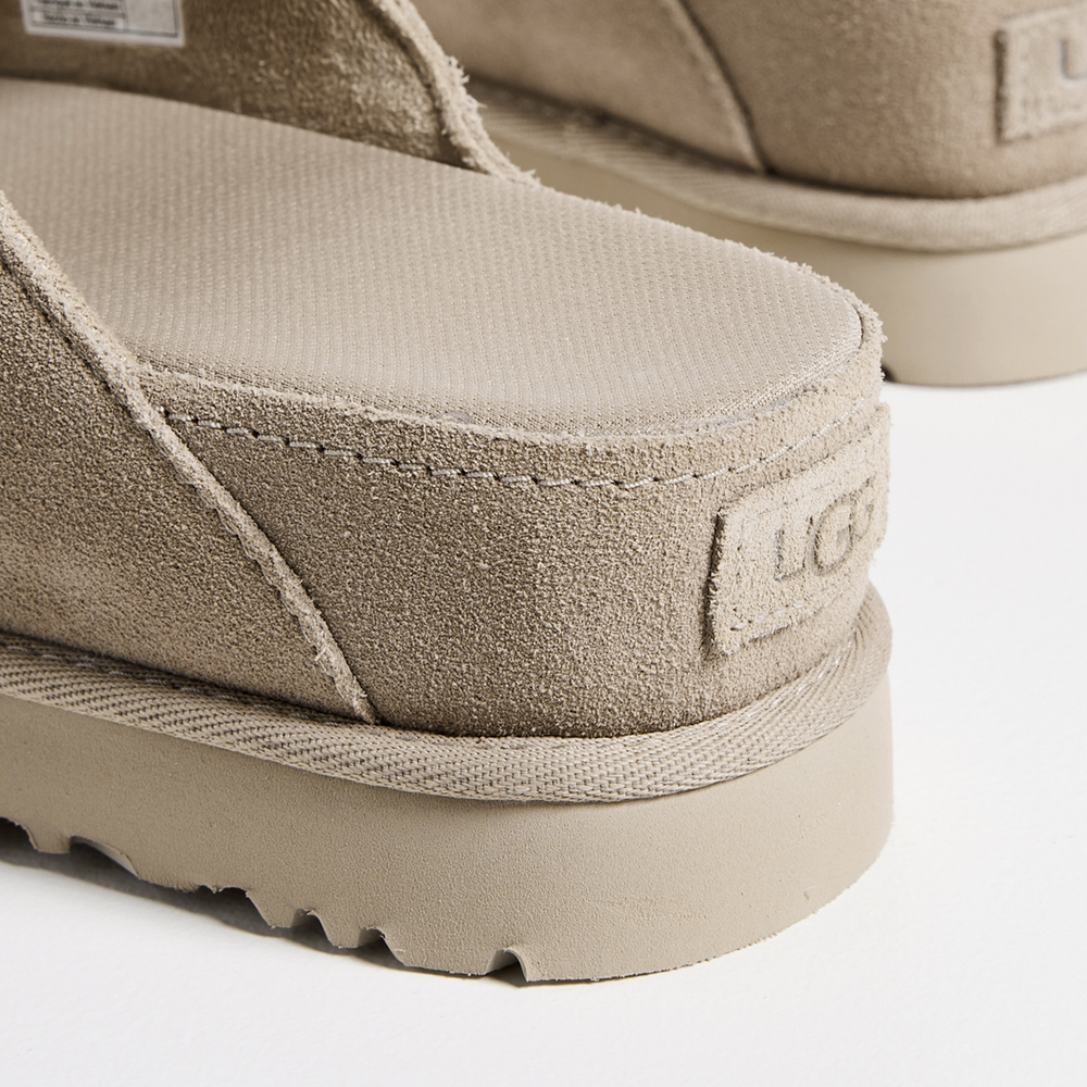 편하게 신고 싶은데 멋도 놓치지 않는, 미국 브랜드 UGG 골든스타 하이 플랫폼 슬리퍼