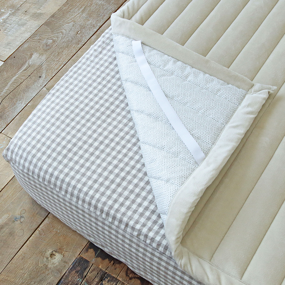 포근하고 따뜻한 체크 무늬 침구, 겨울철 알러지 걱정 없이 사용하세요!