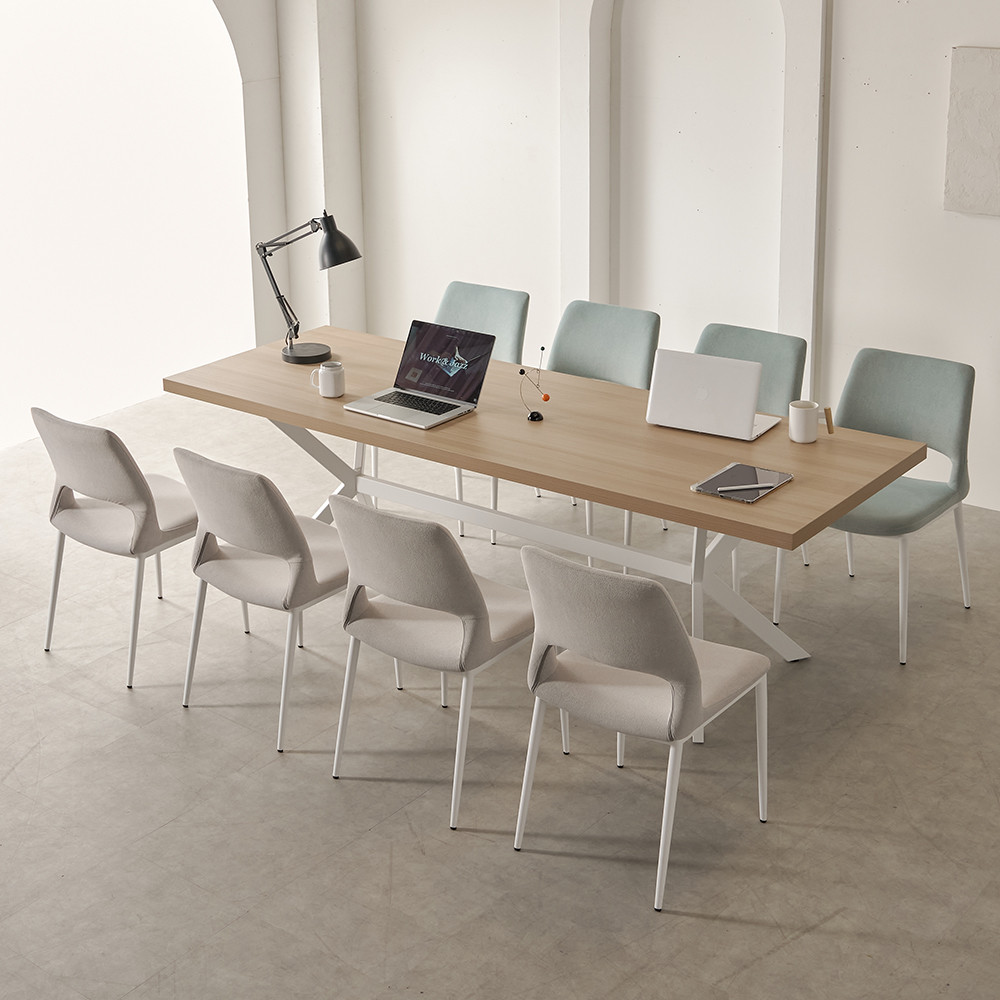 편안하게 앉을 수 있는 하얀 식탁의자, 집들이 선물로 딱 좋아요!