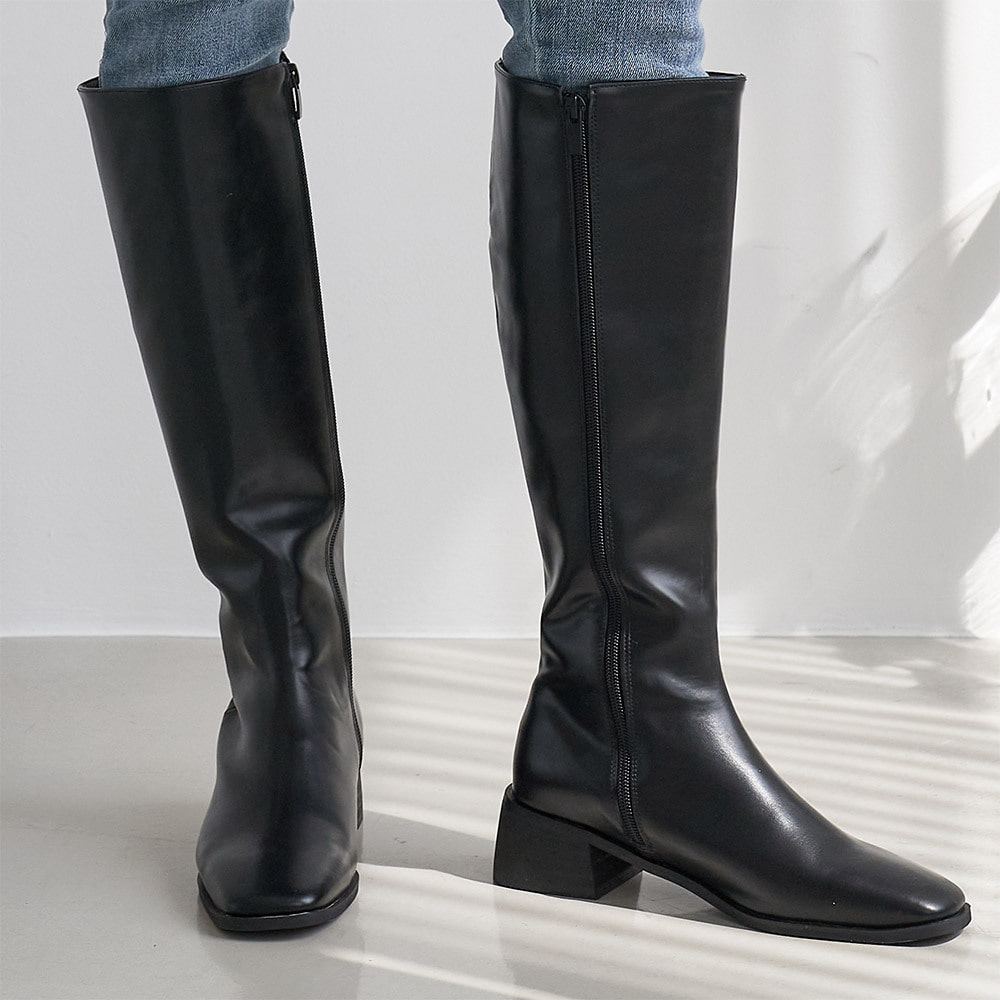 편안하게 신을 수 있는 넓은 종아리 하이 부츠 추천!