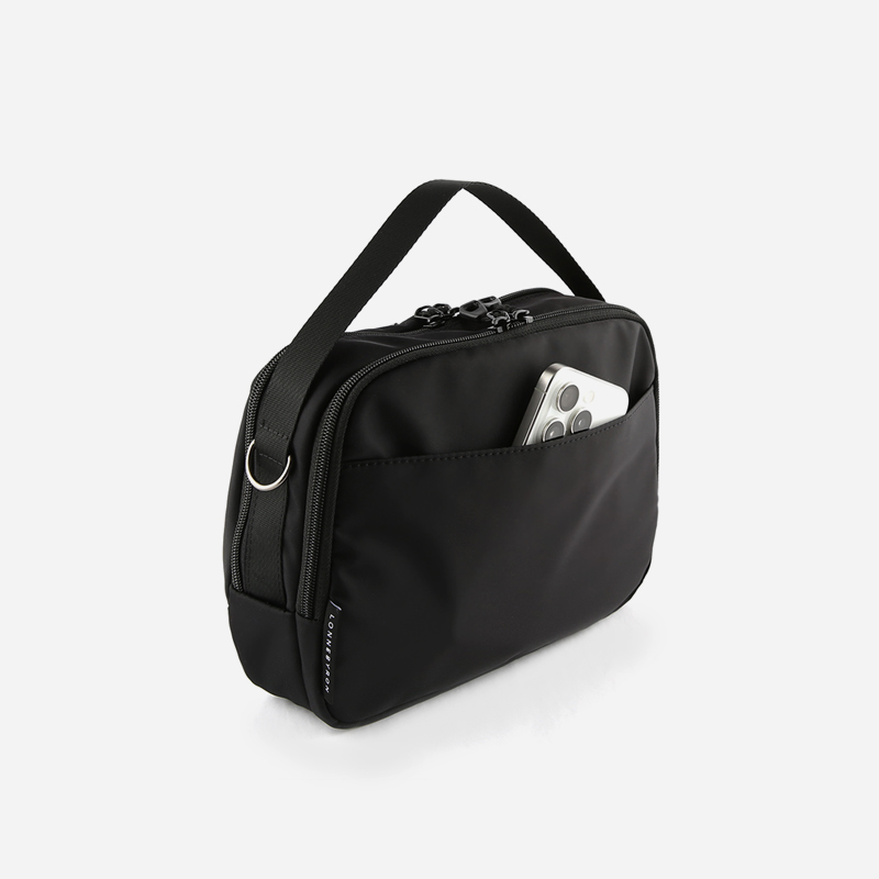 여행 갈 때 딱 좋은 가볍고 실용적인 크로스백 추천!