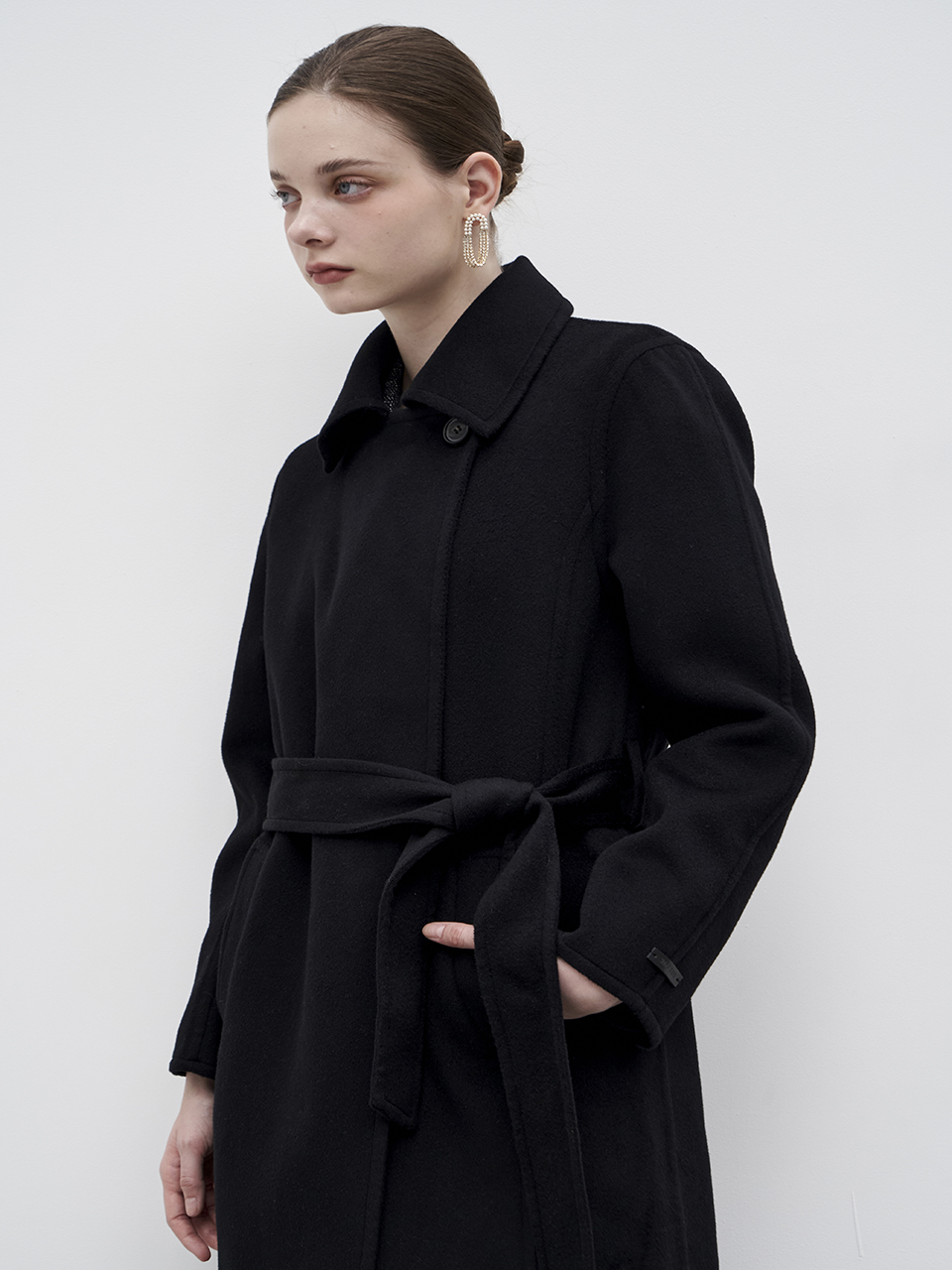 포근하고 세련된 캐시미어 코트, 이번 시즌 꼭 챙기세요!