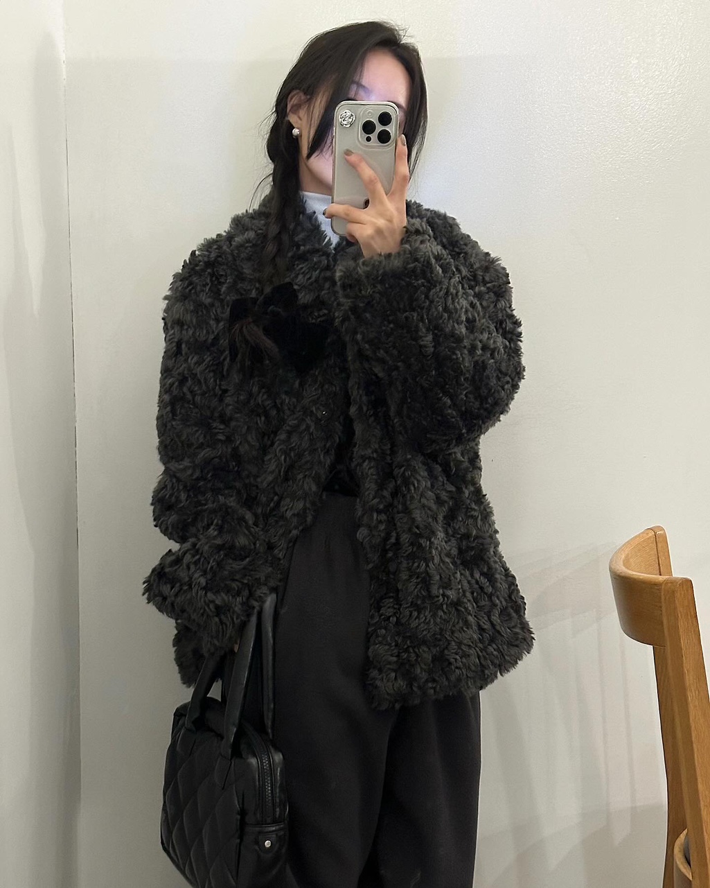 포근하고 스타일리시한 겨울 여성 오버사이즈 퍼 자켓 추천