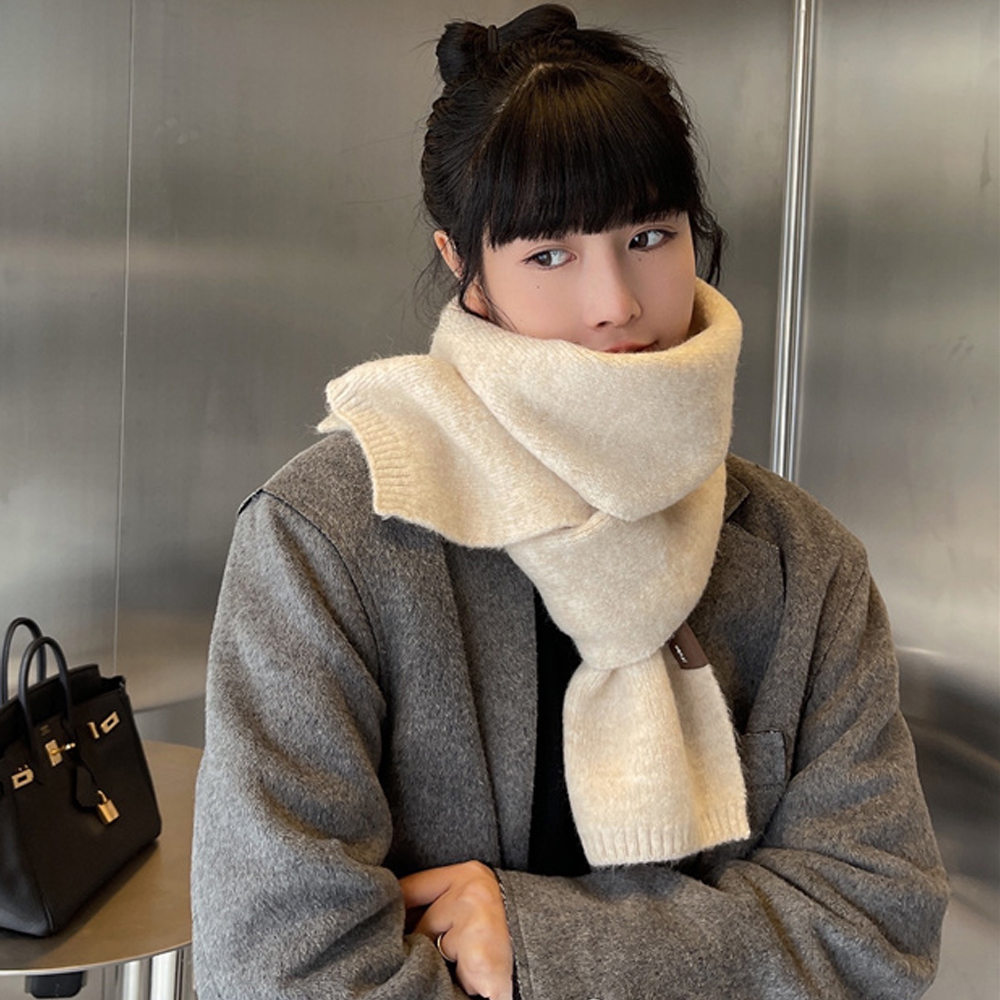 포근하고 따뜻한 양면 캐시미어 목도리, 스타일리시하게 연출하는 방법