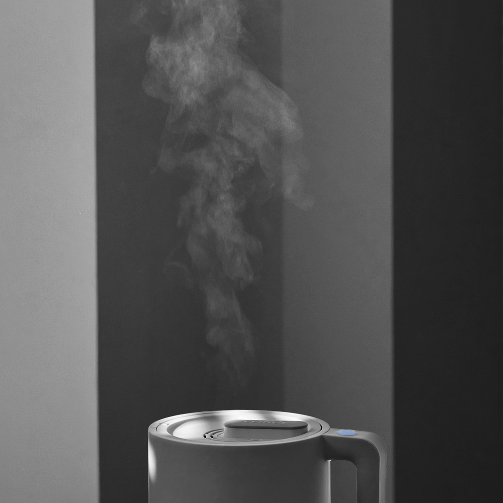 작고 귀여운 가열식 가습기, 책상 위에 딱 좋아요!