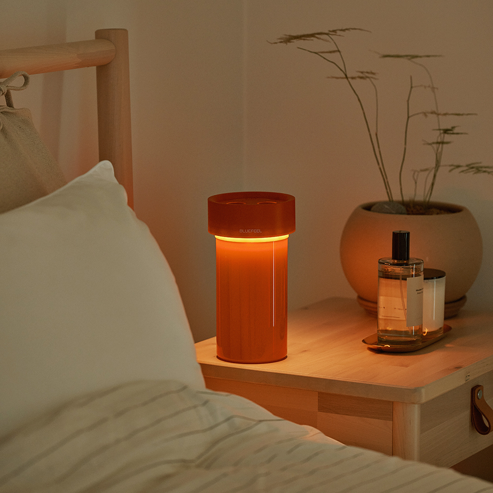 일상에 딱 맞는 작은 가습기, 휴대하기도 편하고 실용적이에요!