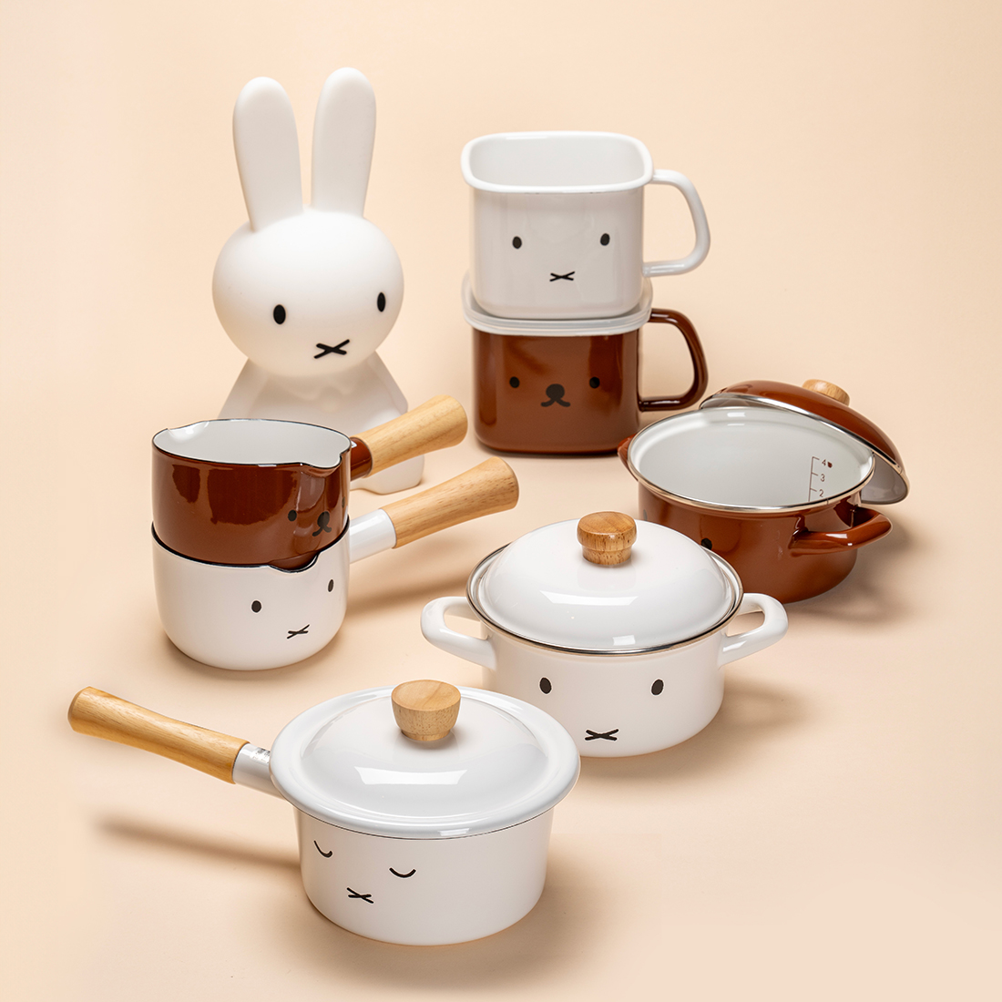 일상에서 딱 맞는 반찬통, 에지리 미피 법랑용기 2개 세트로 깔끔하게 정리하세요!