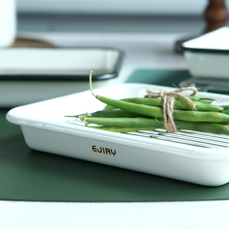 발뮤다 토스터기와 딱 맞는 노르딕 법랑 사각 트레이, 집에서도 쉽게 베이킹 즐기기