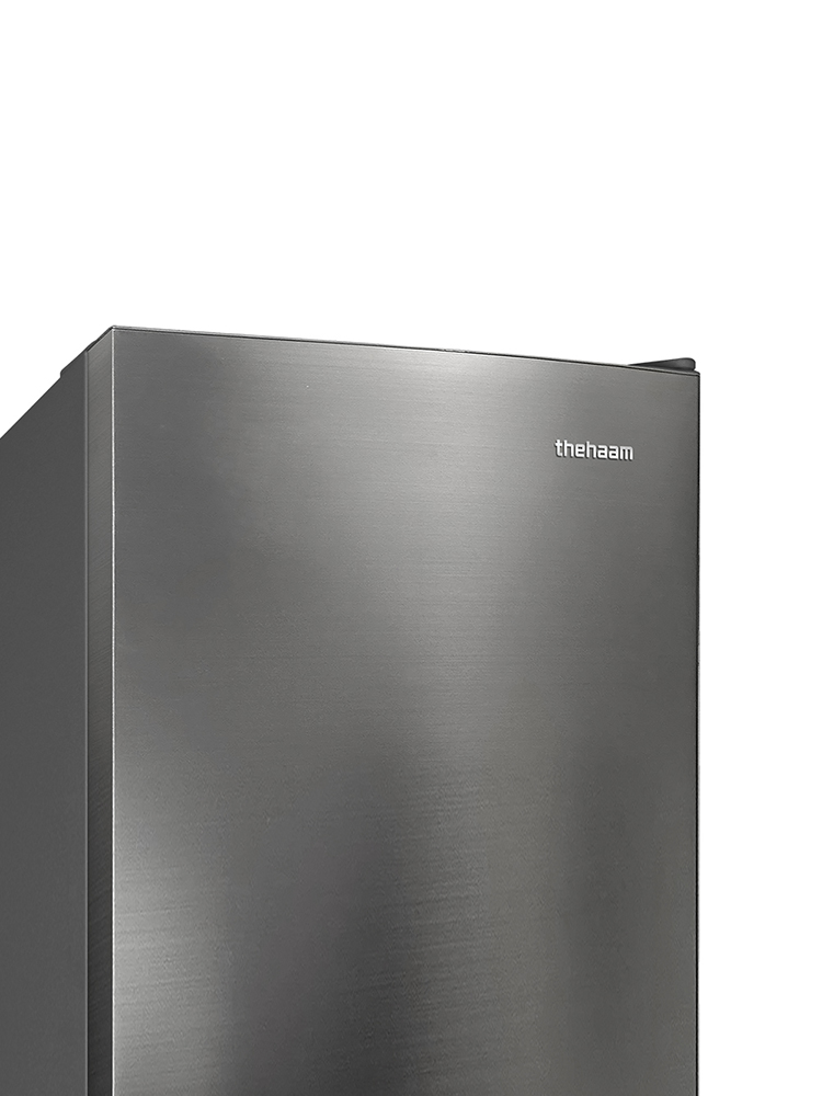 작은 공간에 딱 맞는 미니 냉장고 추천, 실버 컬러로 깔끔하게!