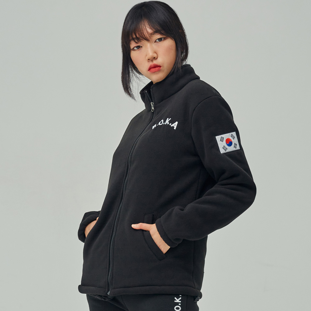 편안하고 따뜻한 군인 스타일, 로카 후리스 양털 자수로 멋내기