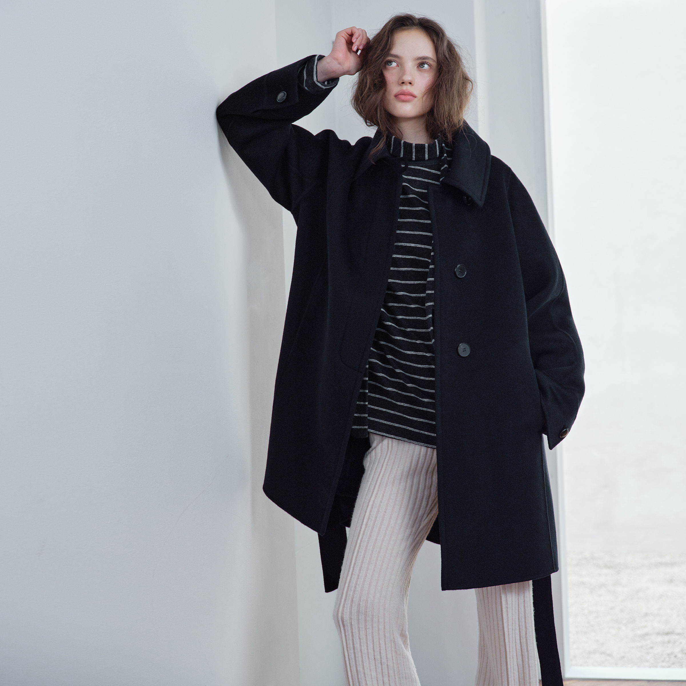 포근하고 세련된 캐시미어 하프코트, 이제 따뜻하게 입어보세요!