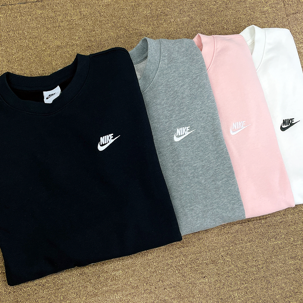 편하게 입기 좋은 나이키 맨투맨 스우시 티셔츠 추천