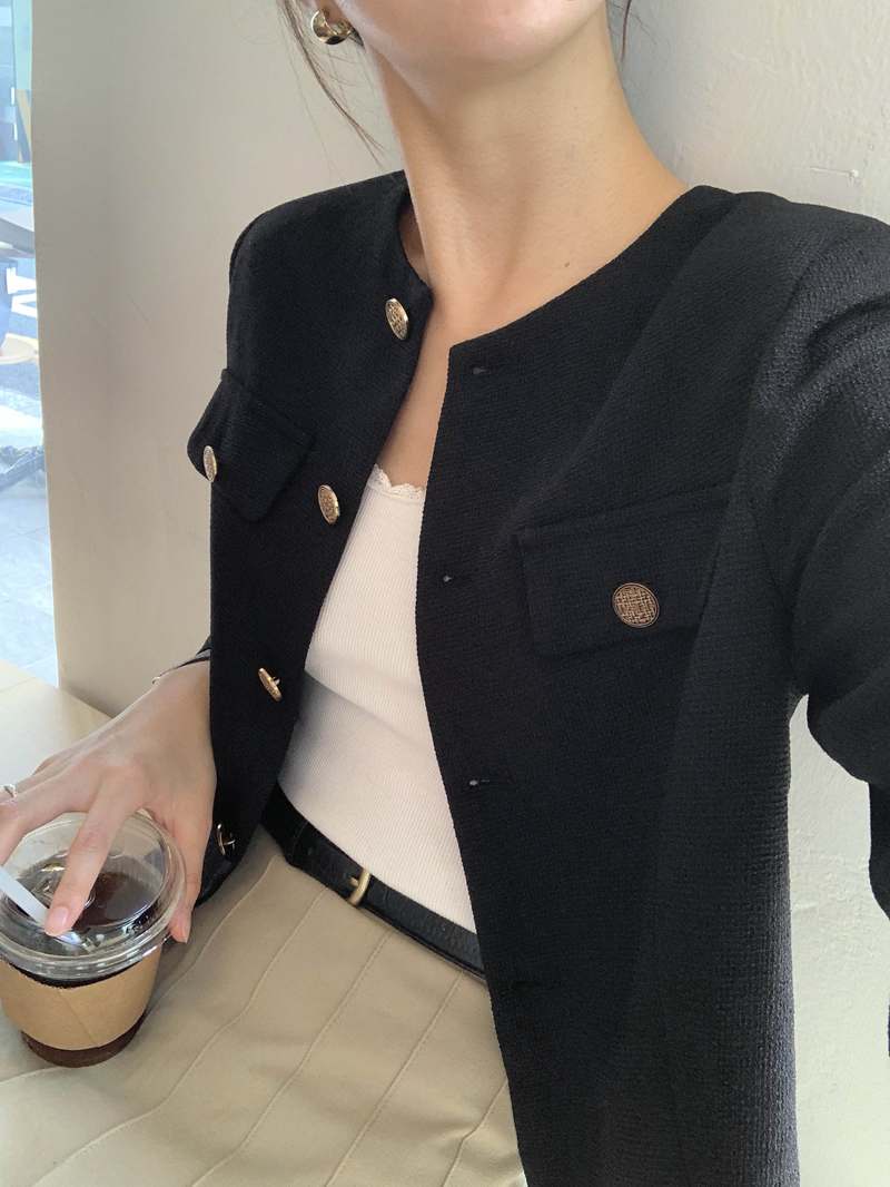 가을 결혼식에 딱! 여성 노카라 트위드 자켓으로 세련된 하객룩 완성하기