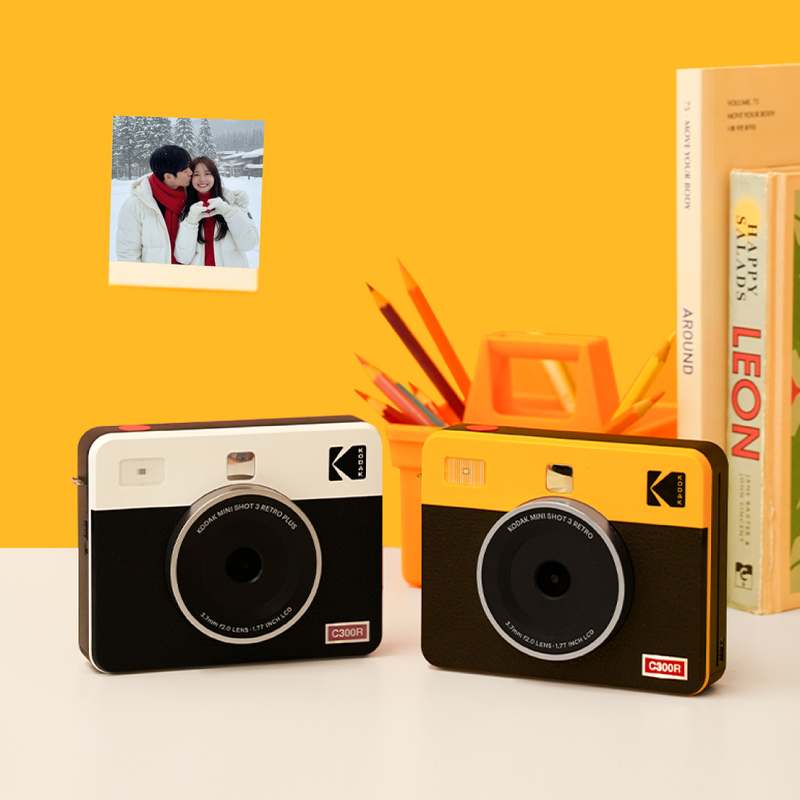 레트로 감성 가득한 코닥 포토프린터와 필름카메라, 함께 만나보세요!