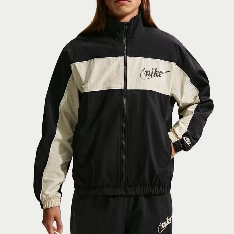 가볍고 따뜻하게, 나이키의 멋진 바람막이 아노락 추천!