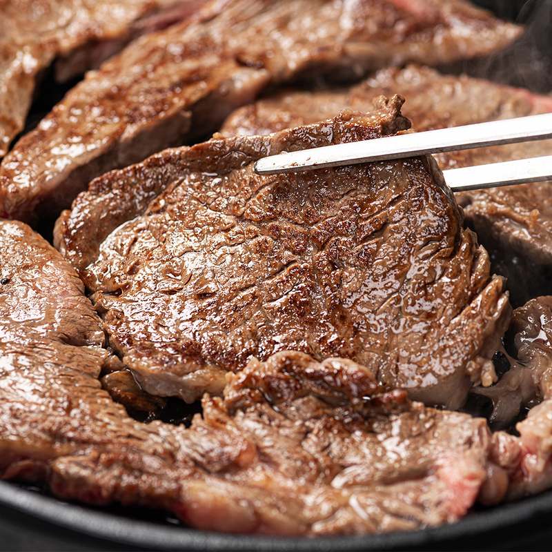 가족과 함께 즐기기 좋은 1등급 한우 선물세트, 어떤 구성들이 있을까?