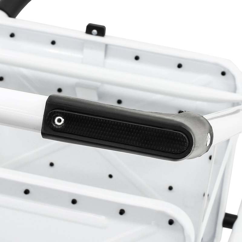 집에서 간편하게 사용하는 접이식 사다리, 안전하고 튼튼하게!