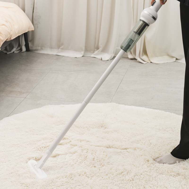 가볍고 강력한 무선청소기, 집안일이 훨씬 쉬워져요!