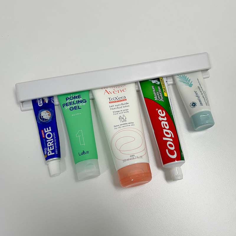 쉽고 깔끔하게 치약 정리하는 방법, 튜브 거치대 추천!