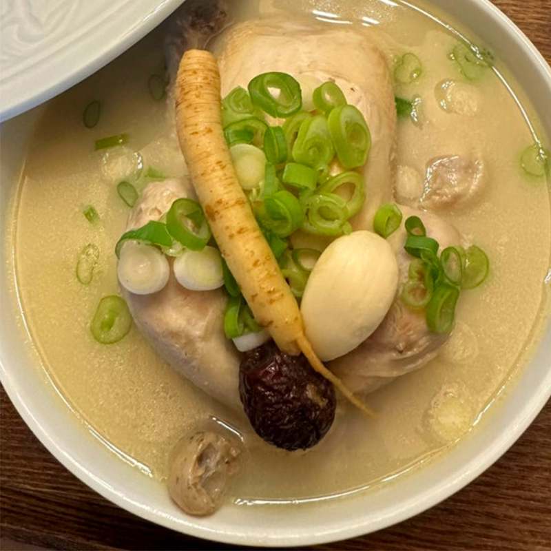 더 맛있고 건강하게 즐기는 한방 삼계탕, 집에서도 쉽게 만들어보세요!