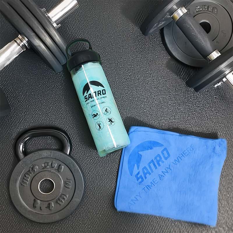 일상 속에서 딱 맞는 스포츠 타월, 편하게 사용하세요!