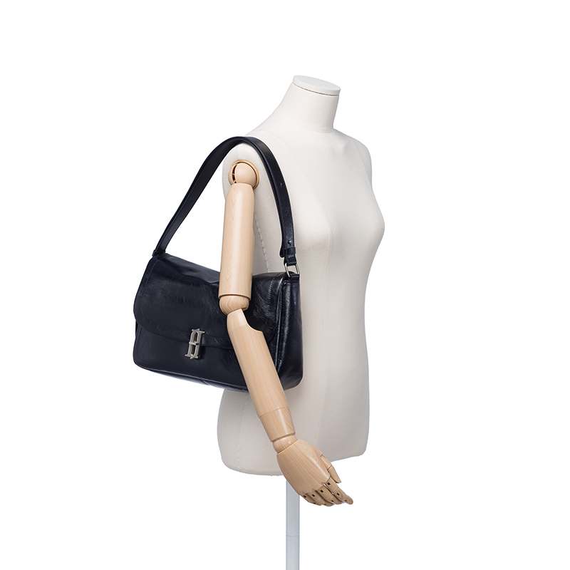 일상에서 딱 어울리는 제이에스티나 가죽 가방 추천해요