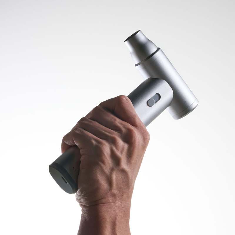 가볍고 강력한 무선 에어건으로 집안 곳곳을 깔끔하게!