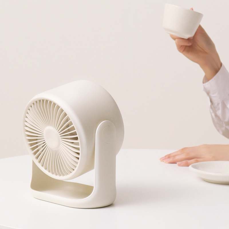 책상 위에서 시원함을 더하는 작은 선풍기, 오아 에어링 무선 탁상팬 추천!