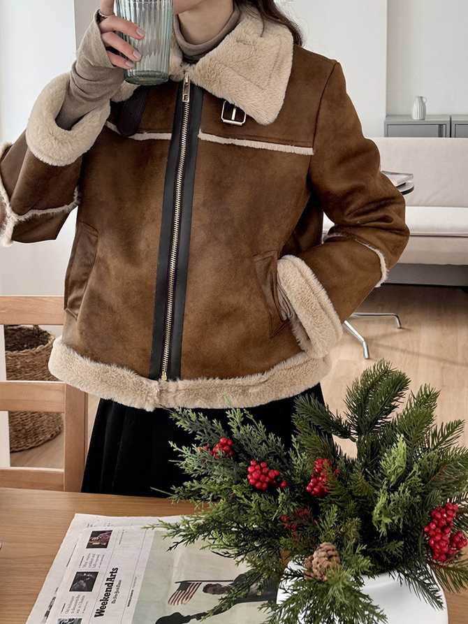 겨울철 따뜻하고 고급스러운 빈티지 가죽 하이넥 밍크 퍼 무스탕