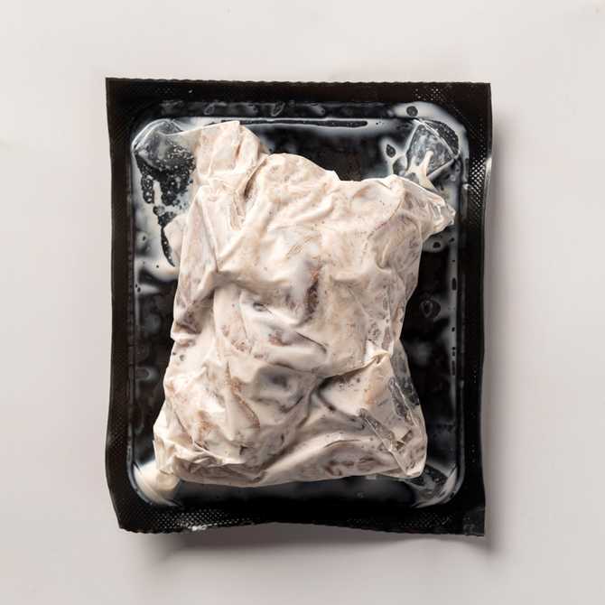 캠핑이나 집밥으로 딱인 순대국, 가격도 착한 돼지고기 포함