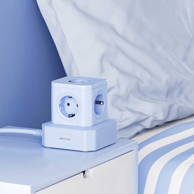 여행이나 캠핑에 딱! 강력한 멀티탭으로 편리하게 전기 사용하세요