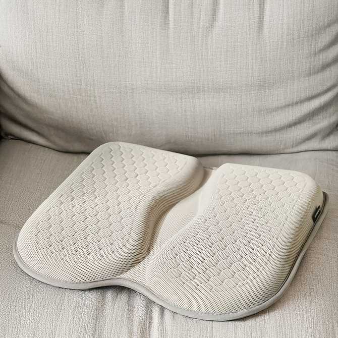 허리에 부담 없이 쾌적함을 더하는 쿨링 방석, 한번 살펴보세요!