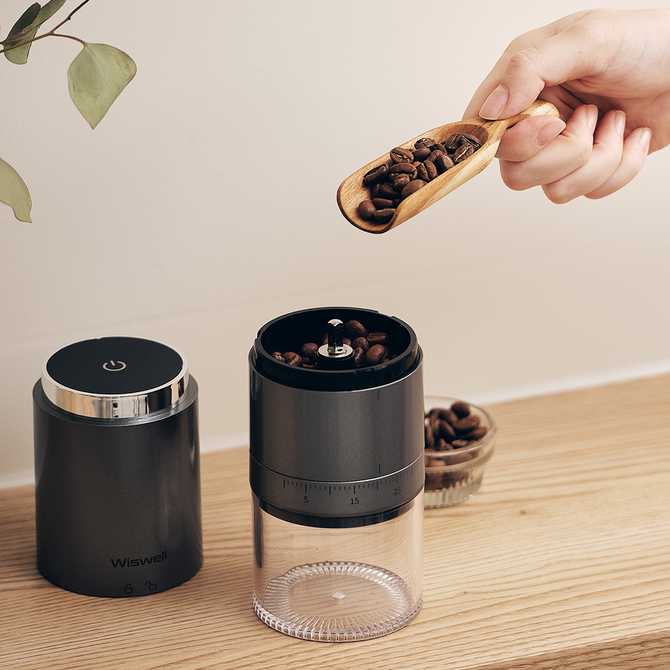 가볍고 편리한 무선 커피 그라인더, 집에서도 쉽게 사용해보세요