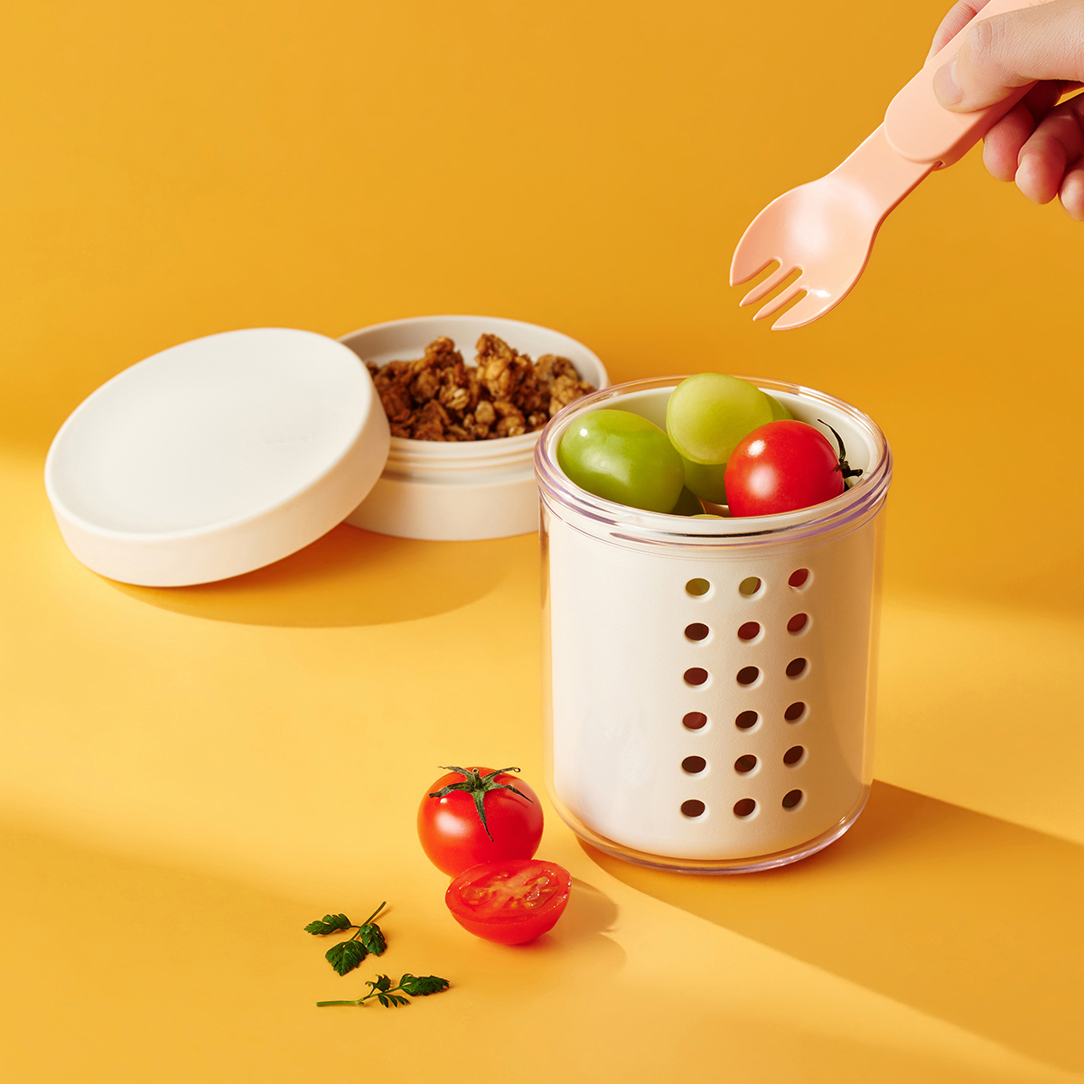 가볍고 실용적인 과일 보관 용기, 락앤락 투고 요거트&푸르츠팟 추천!