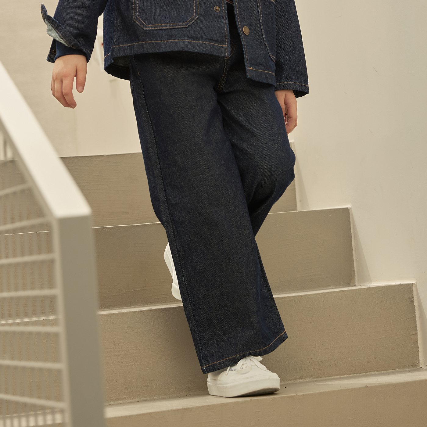 아이들을 위한 멋진 데님 팬츠, 오늘 바로 만나보세요!