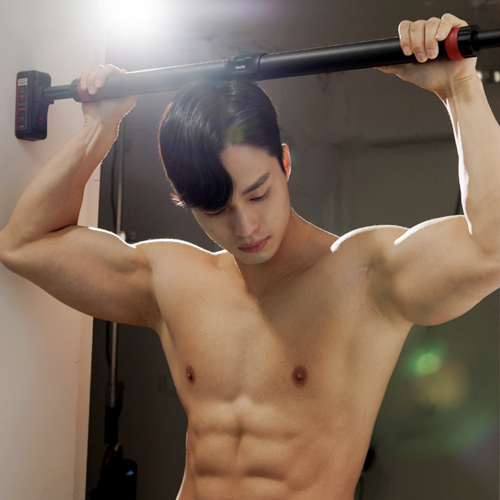 집에서도 간편하게 할 수 있는 문틀 철봉으로 건강 챙기기!