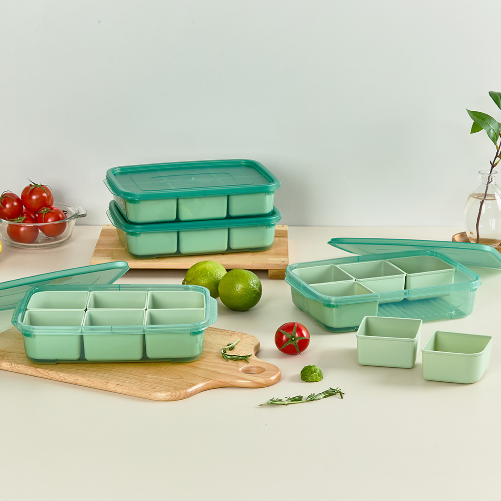 튼튼하고 깔끔하게! 칸칸이 나눔용기와 웨이브킵으로 간편한 이유식과 과일 보관