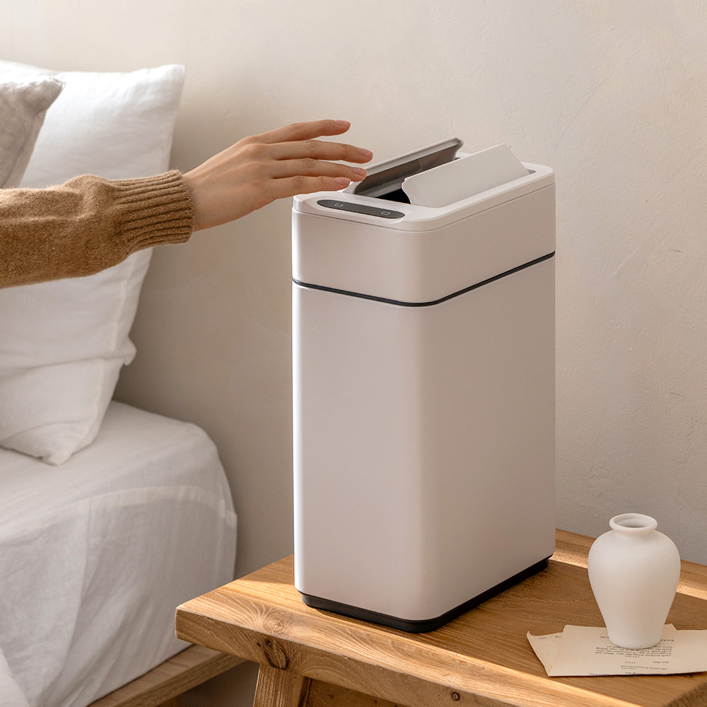 집안이 깔끔해지는 스마트 센서 미니 쓰레기통, 한번 써보세요!